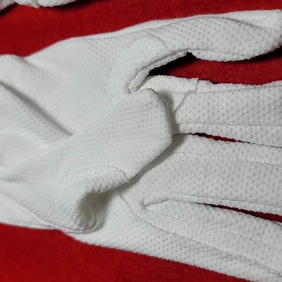 Golf gloves Lg white cotton New without tags palm and finger nubs open bag - Picture 3 of 5